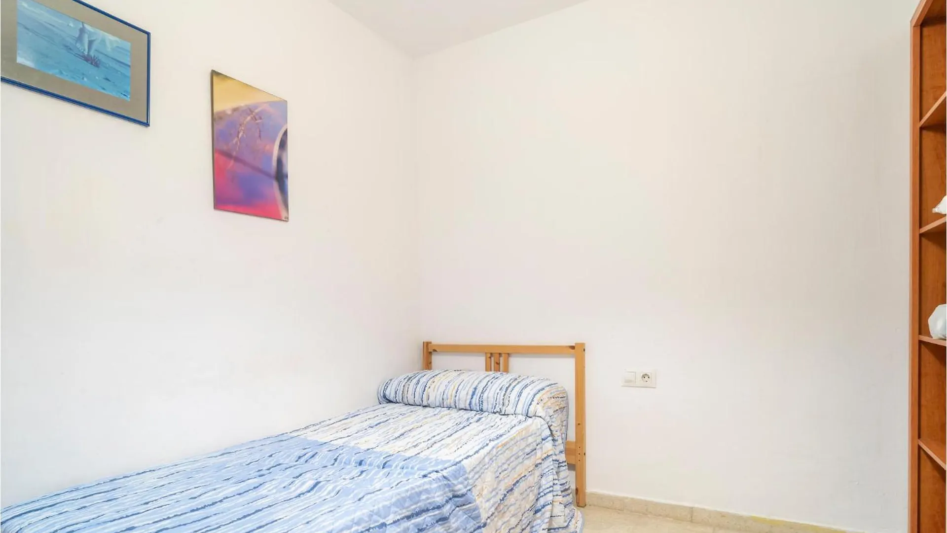 Awesome Apartment In Malaga With Kitchenette