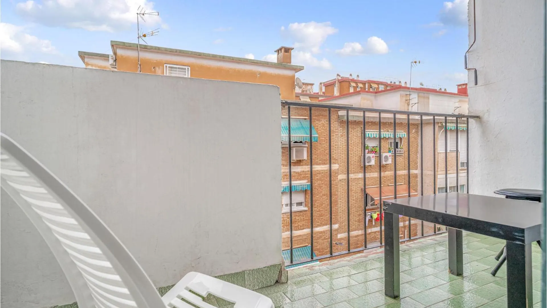 Awesome Apartment In Malaga With Kitchenette